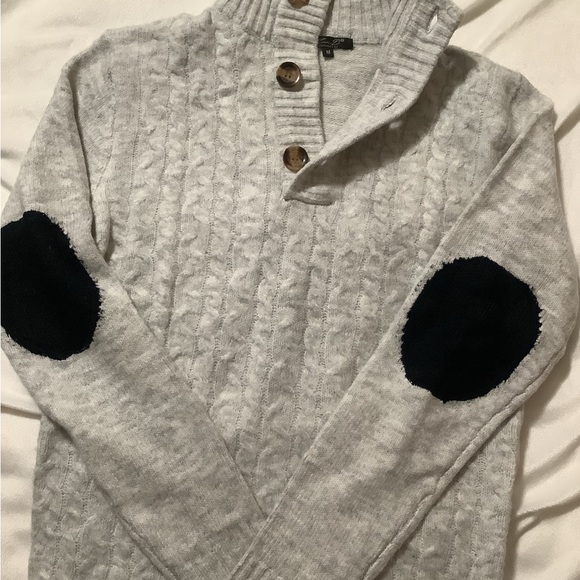 Sweater - Picture 2 of 2